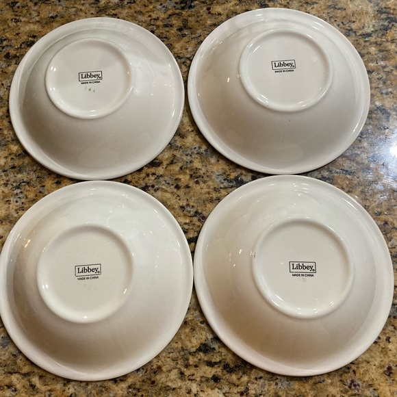 LIBBEY Santa Winter Forest Hand Painted Salad Cereal Soup Dish Bowls, Set of 4 - Picture 4 of 8